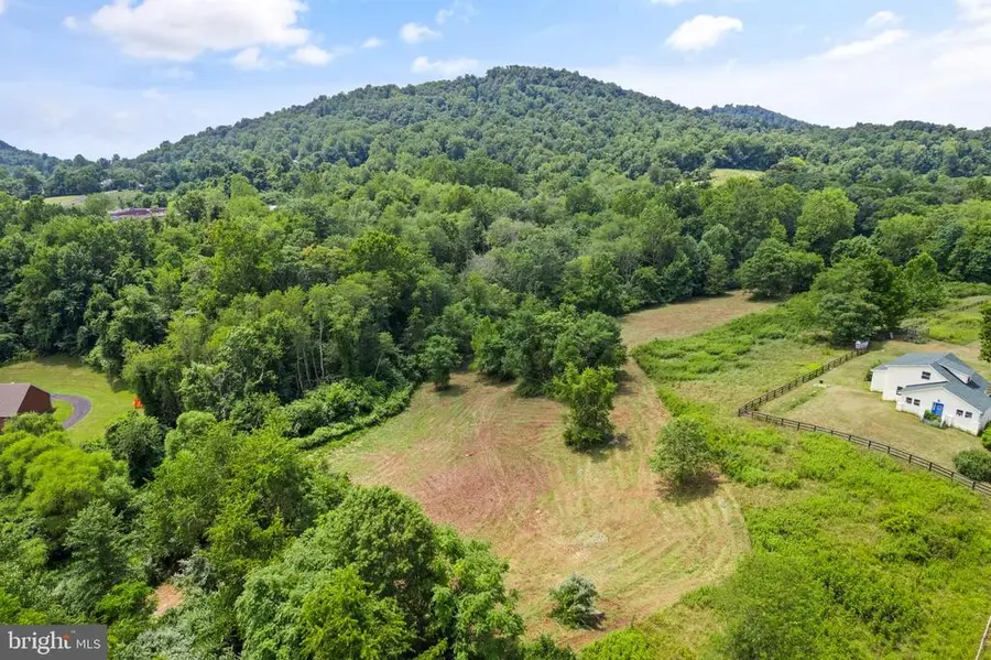 Aileen Road, Flint Hill, VA  - #2