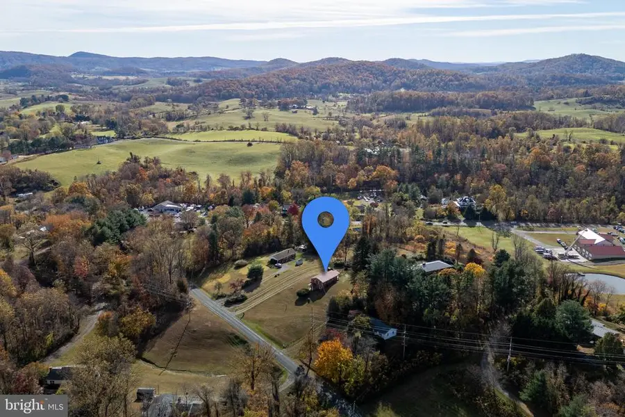 27 Atkins Rd, Sperryville, VA 22740 - #2