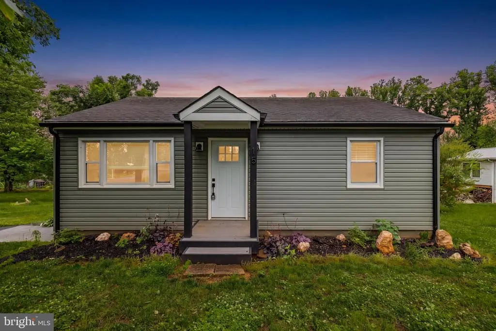 15 Mountain View Rd, Wakefield, VA 22637 - #1