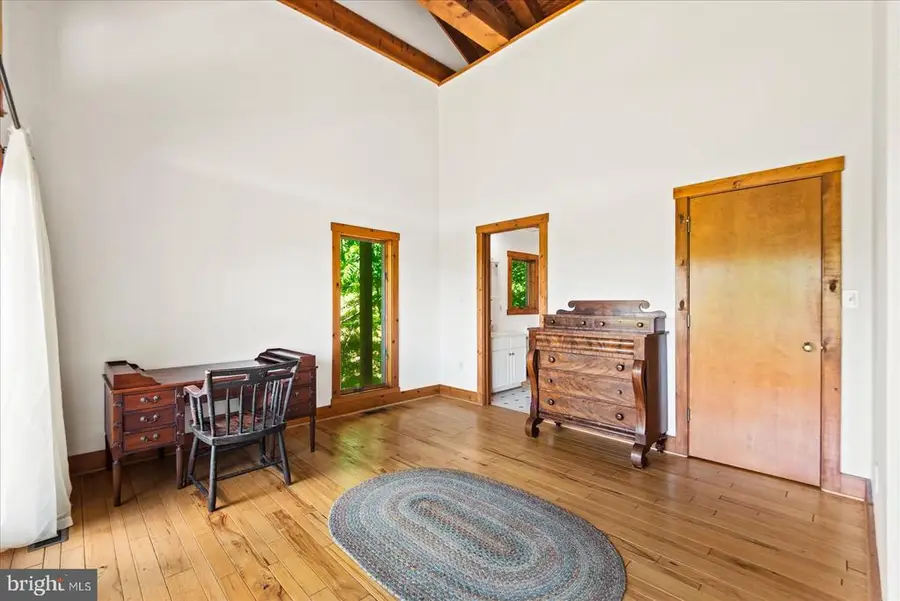 32 New Moon Ln, Sperryville, VA 22740 - #3