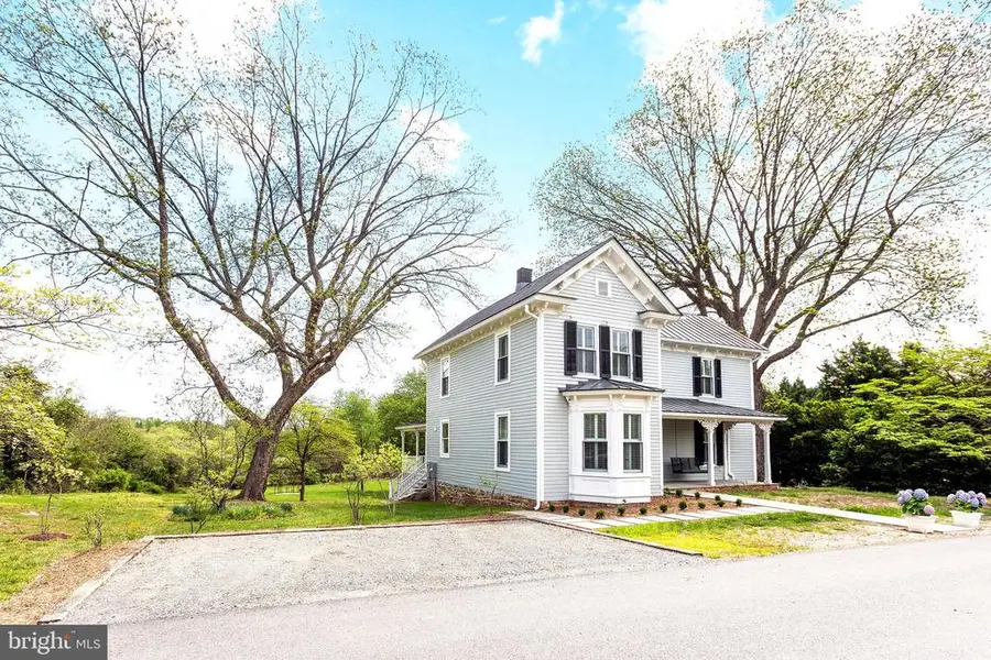 558 Gay St, Washington, VA 22747 - #2