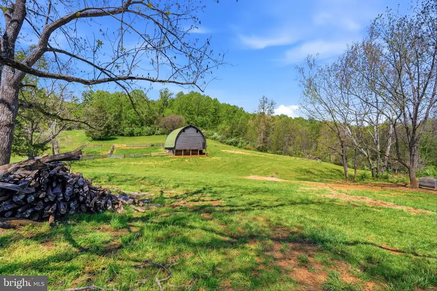 15 Chilton Ln, Sperryville, VA 22740 - #3
