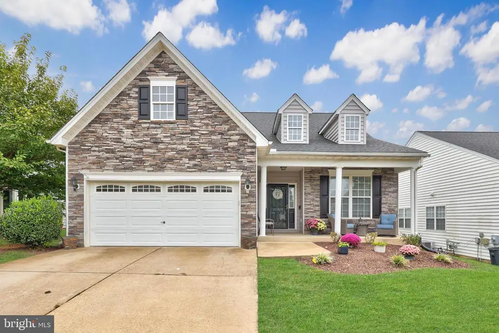 11917 Legacy Woods Dr, Fredericksburg, VA 22407 - Image #1