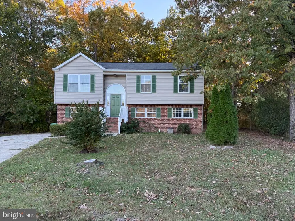 8701 Romona Ct, Fredericksburg, VA 22407 - #1