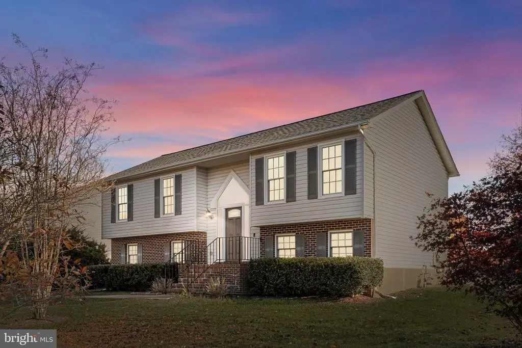 11513 Brian Dr, Fredericksburg, VA 22407 - Image #1