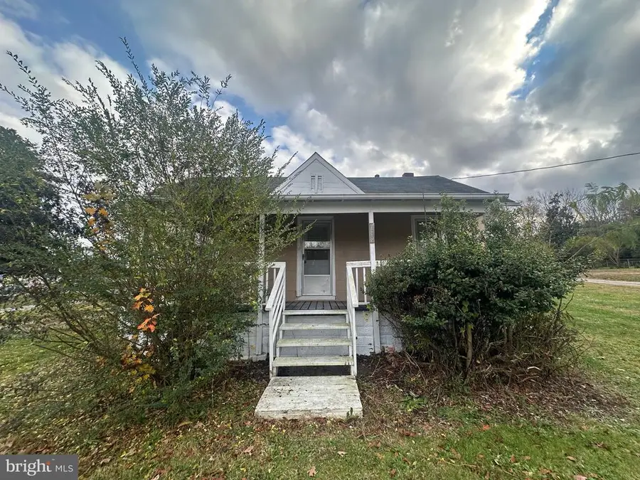 6514 Old Plank Rd, Fredericksburg, VA 22407 - #2