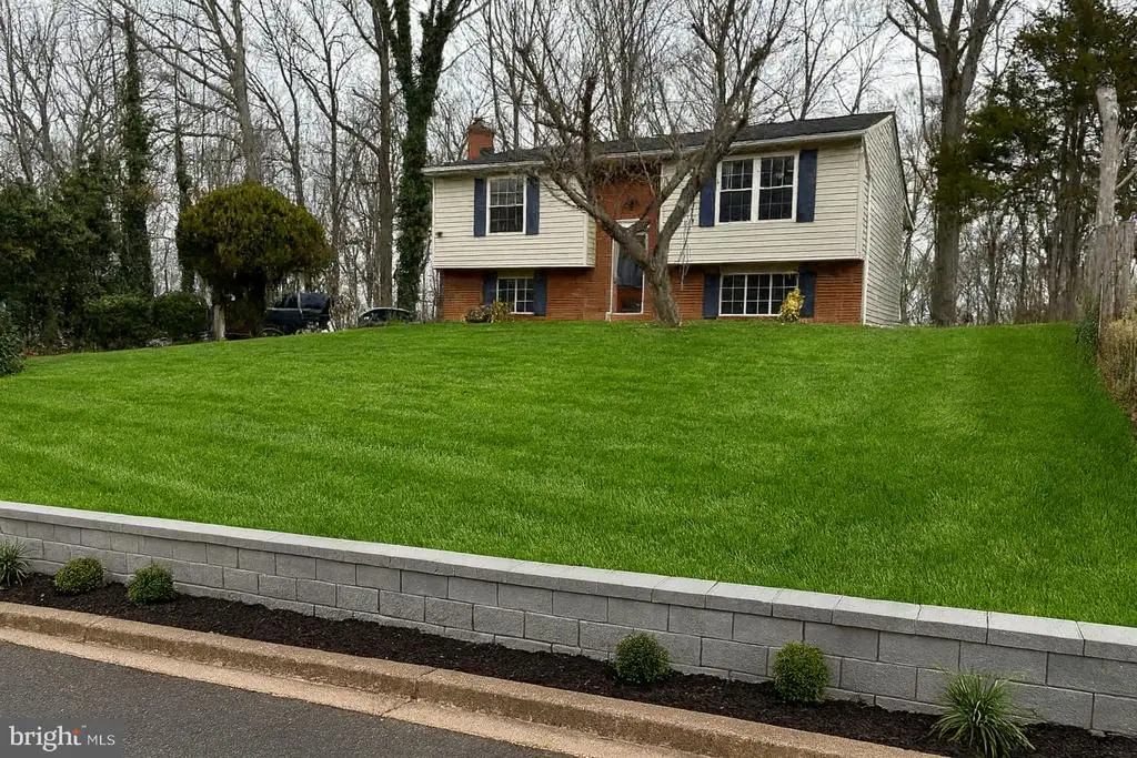 111 Galaxie Dr, Fredericksburg, VA 22407 - Image #1