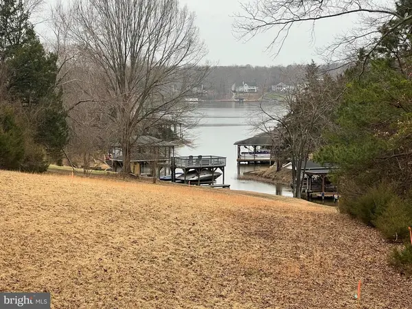 5404 Spinnaker Way, Mineral, VA 23117