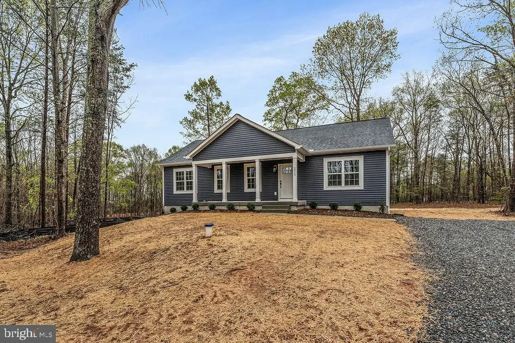 8000 Flippo Dr, Fredericksburg, VA 22408 - Image #1