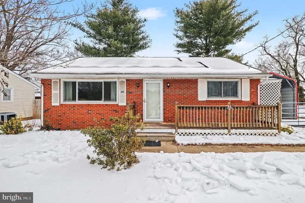 300 Hamilton St, Fredericksburg, VA 22408 - #1