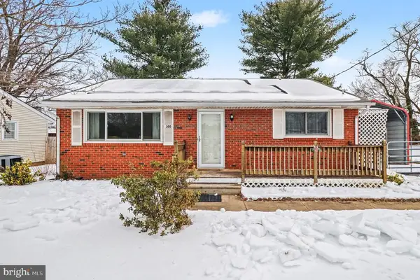 300 Hamilton St, Fredericksburg, VA 22408