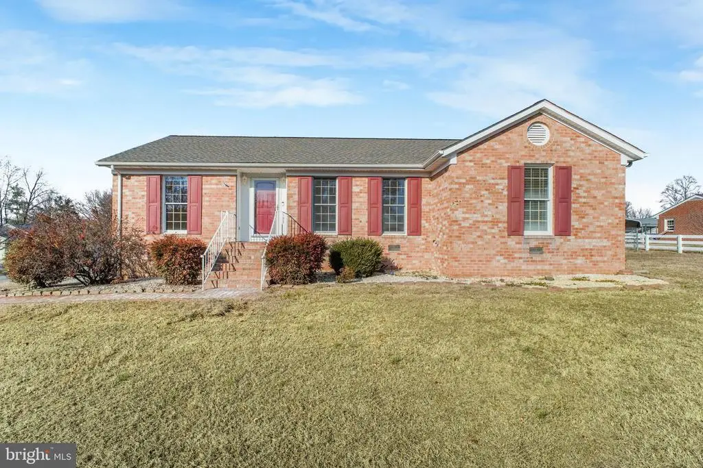 2 Juniper Ct, Fredericksburg, VA 22408 - #1