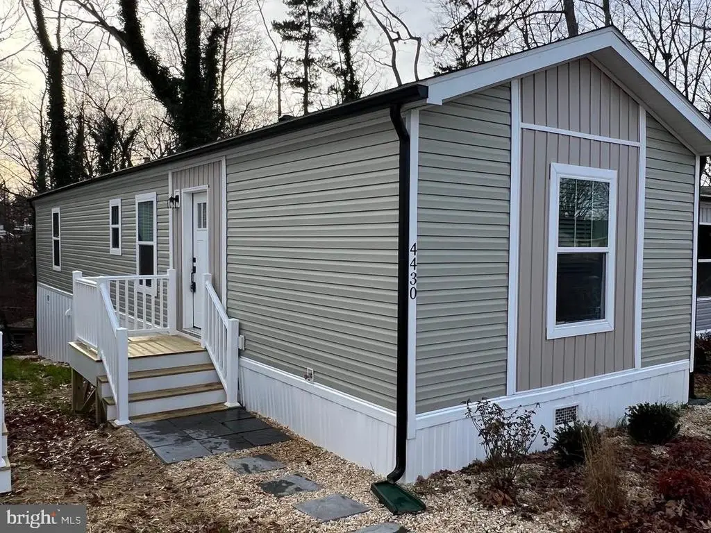 4430 Hotchkiss St, Fredericksburg, VA 22408 - #1