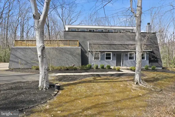 12 River Bluffs Dr, Fredericksburg, VA 22407