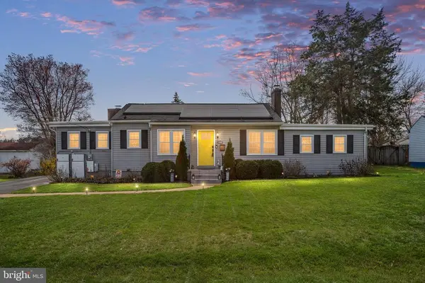 216 Lorraine Ave, Fredericksburg, VA 22408