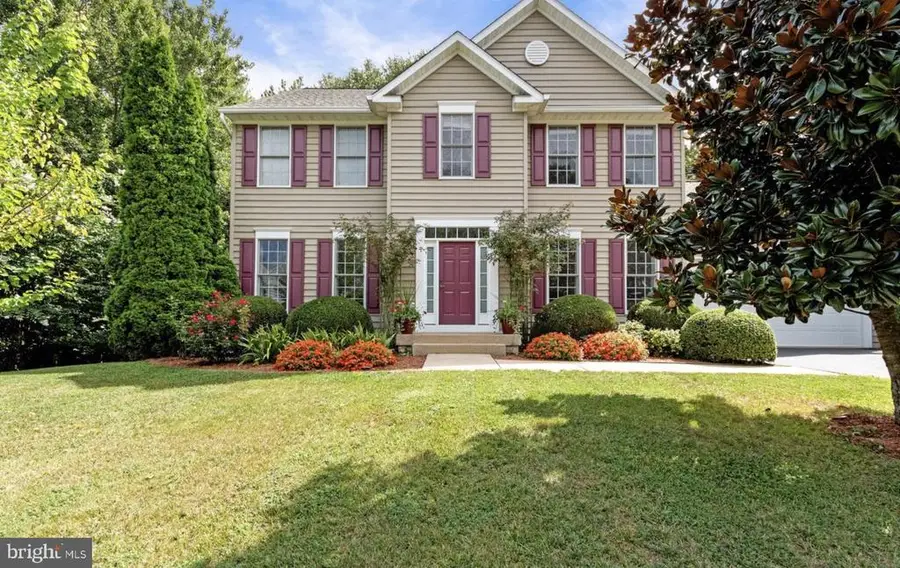 6712 Castleton Dr, Fredericksburg, VA 22407 - #3
