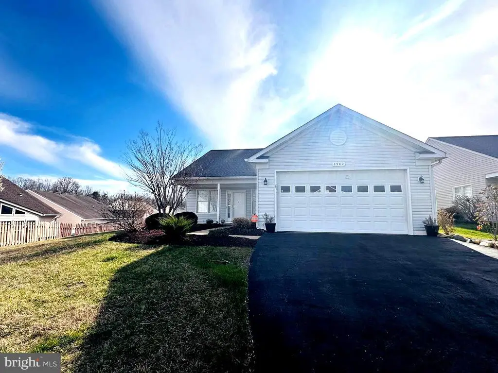 6902 Castleton Dr, Fredericksburg, VA 22407 - #1