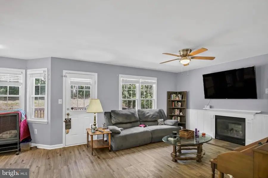 4405 Caven Ct N, Fredericksburg, VA 22408 - #2