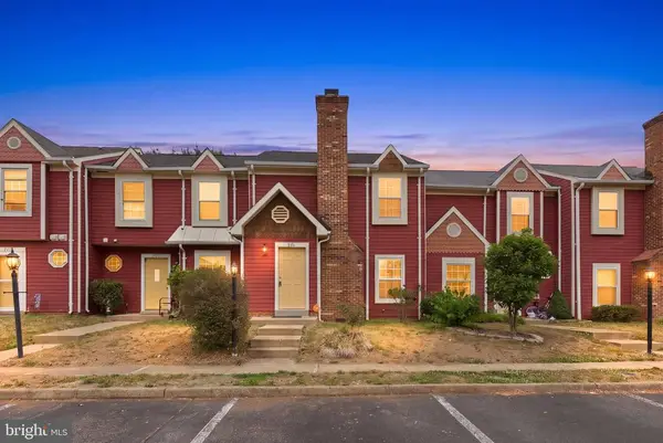 2216 Minnear St, Fredericksburg, VA 22407