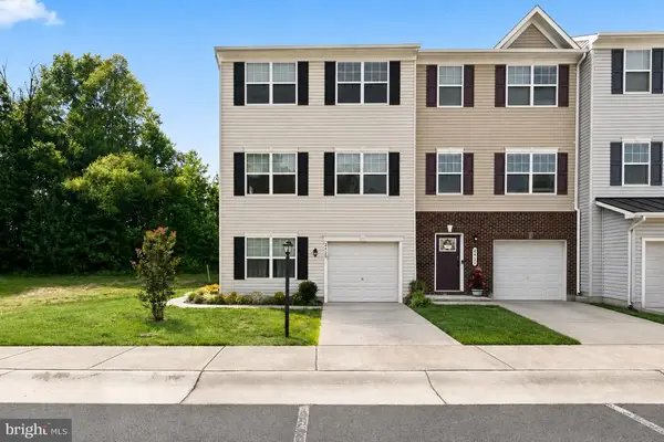 2420 Drake Ln, Fredericksburg, VA 22408