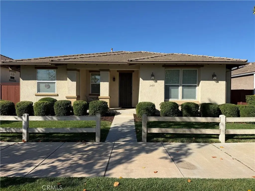 2451 Clubhouse Dr, Paso Robles, CA 93446 - #1