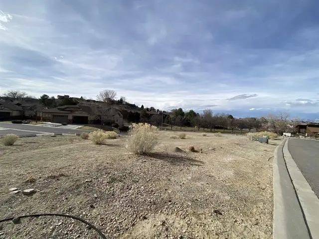 370 & 372 Cliff View Drive, Grand Junction, CO 81507 - Image #2
