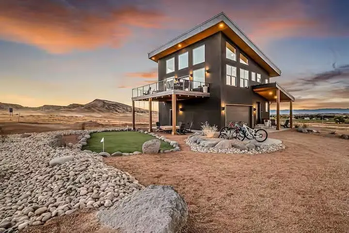 1260 Hawkeye Road, Loma, CO 81524 - Image #1