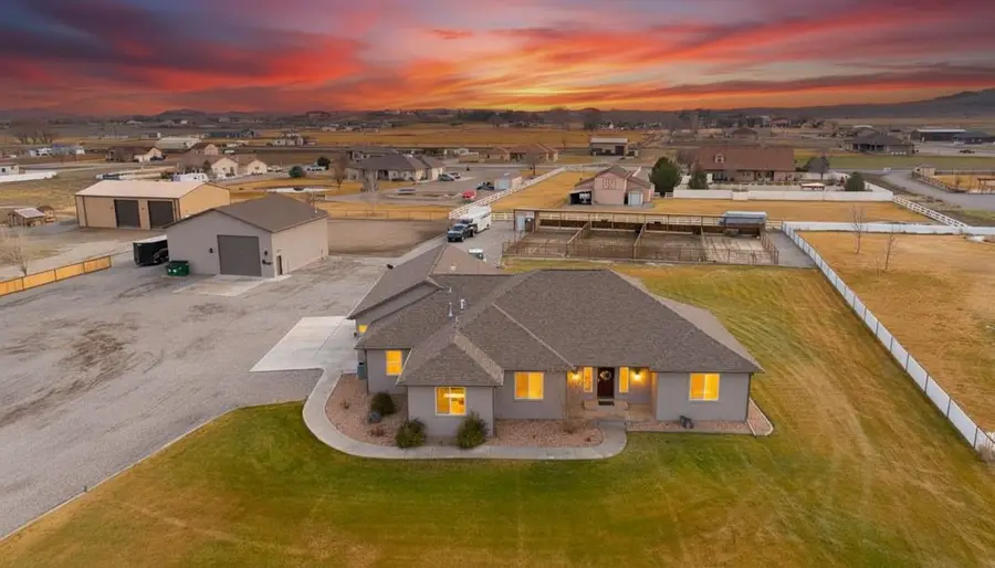1338 Lutes Crossing Drive, Loma, CO 81524 - Image #2