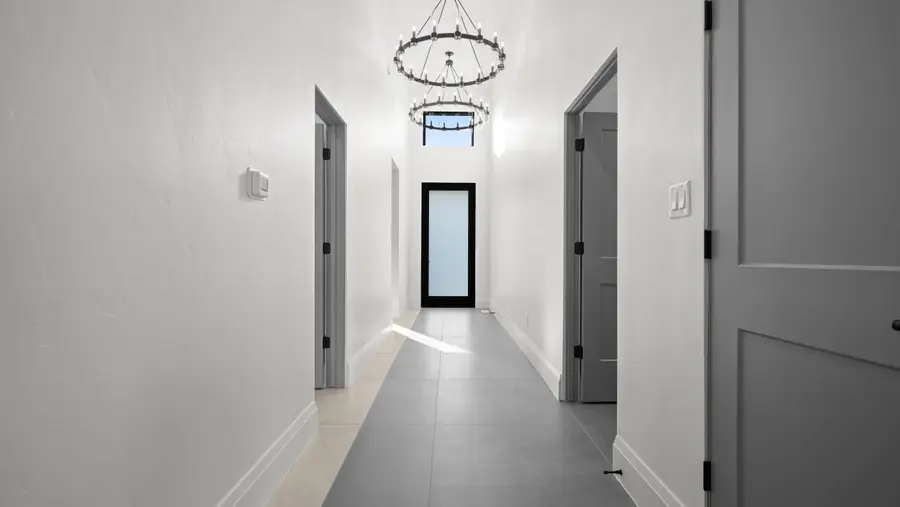 690 Edgecliff Court, Grand Junction, CO 81506 - #2