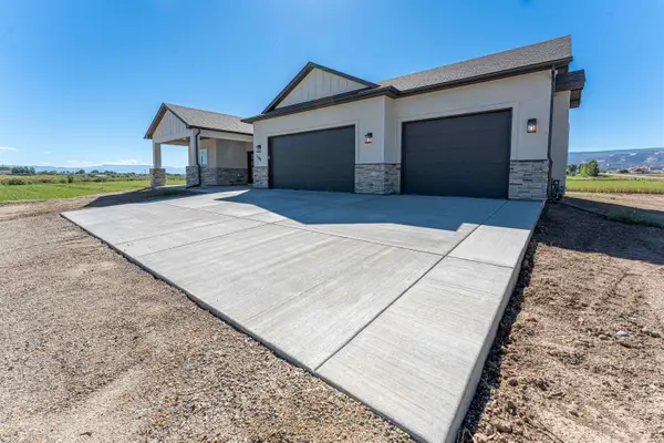 1301 M Road, Loma, CO 81524