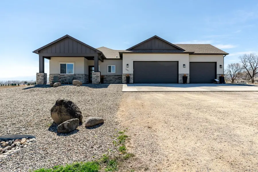 1301 M Road, Loma, CO 81524 - #2