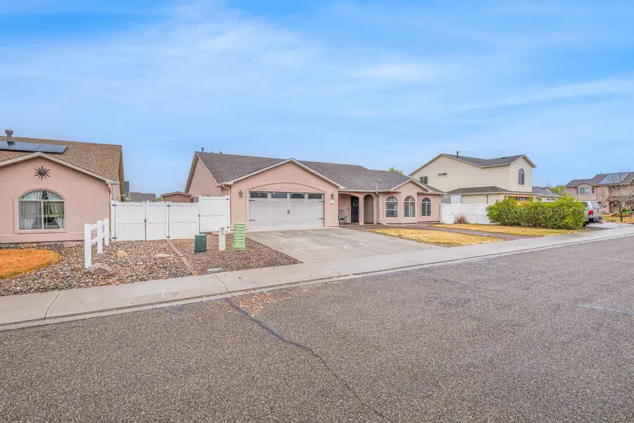 955 Wildwood Drive, Fruita, CO 81521 - #2