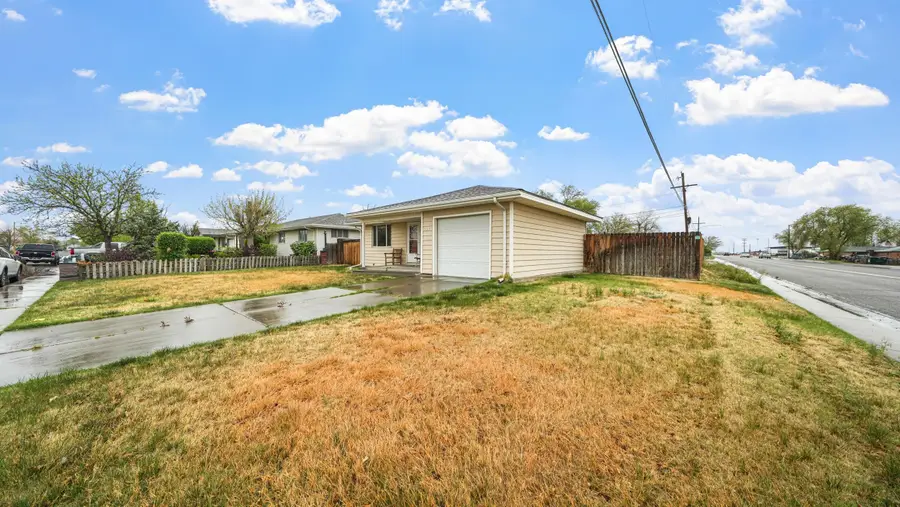 404 N 25th Street, Grand Junction, CO 81501 - #3