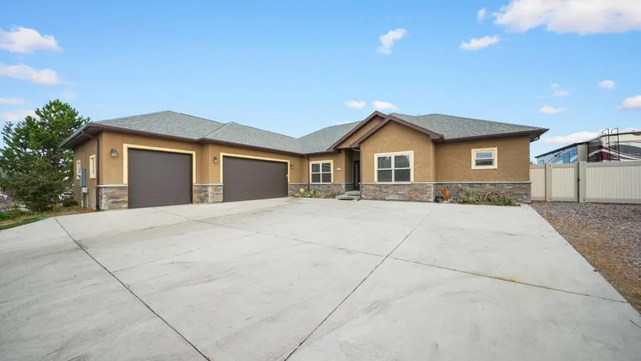 2042 Constitution Loop, Montrose, CO 81401 - #3