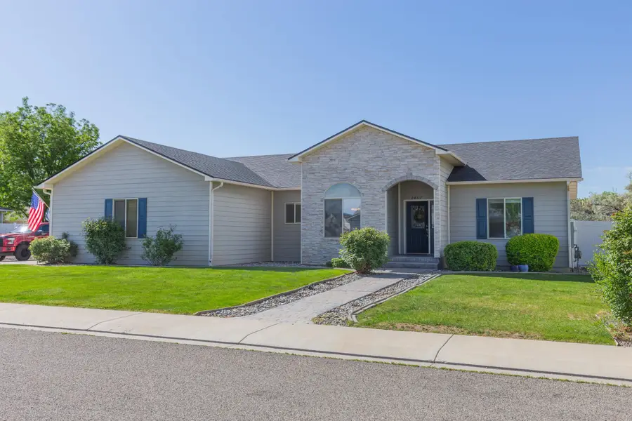 2867 Vista Mar Drive, Grand Junction, CO 81503 - #2