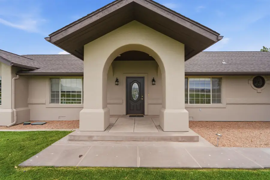 1698 Snow Eagle Court, Loma, CO 81524 - #2