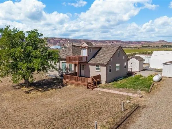 1227 15 Road, Loma, CO 81524