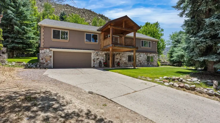 390 Jenny Place, New Castle, CO 81647 - #2