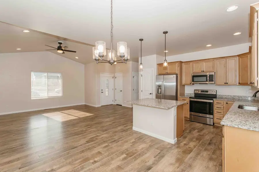 1341 Weminuche Avenue, Montrose, CO 81401 - #3