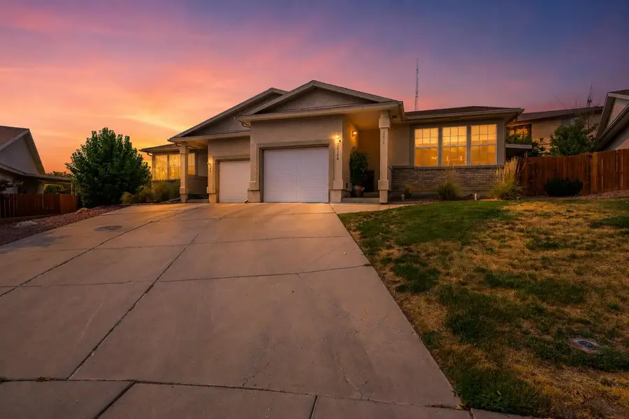 2834 Grand Falls Circle #B, Grand Junction, CO 81501 - #2