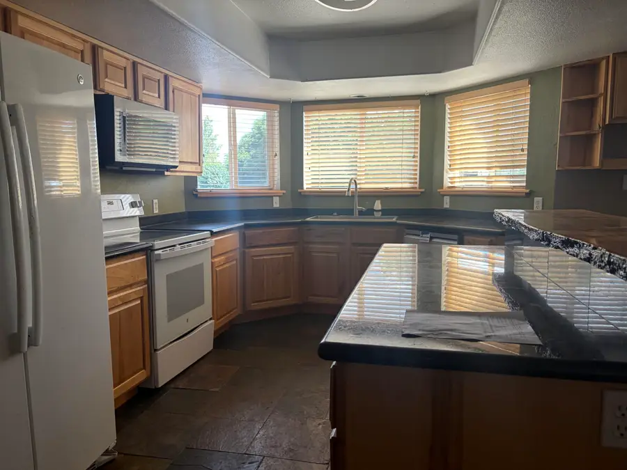 3083 Hoisington Avenue, Grand Junction, CO 81504 - #2