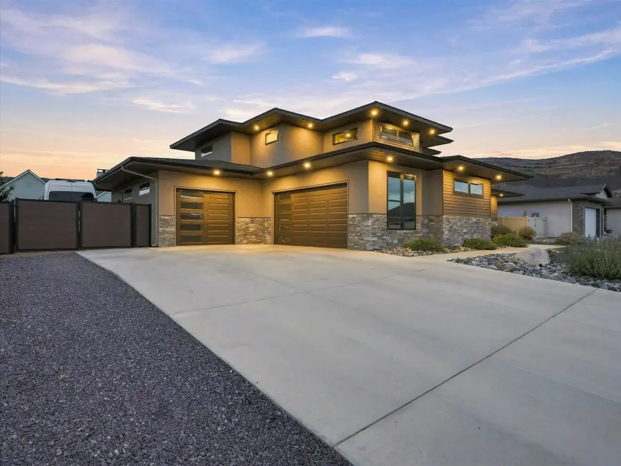 2189 Mescalero Avenue, Grand Junction, CO 81507 - #2
