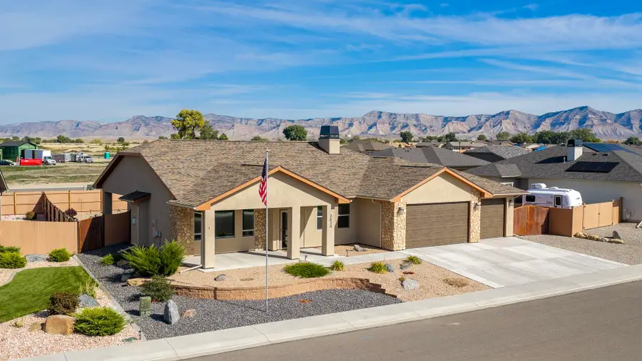 2624 Tiger Eye Lane, Grand Junction, CO 81506 - #2