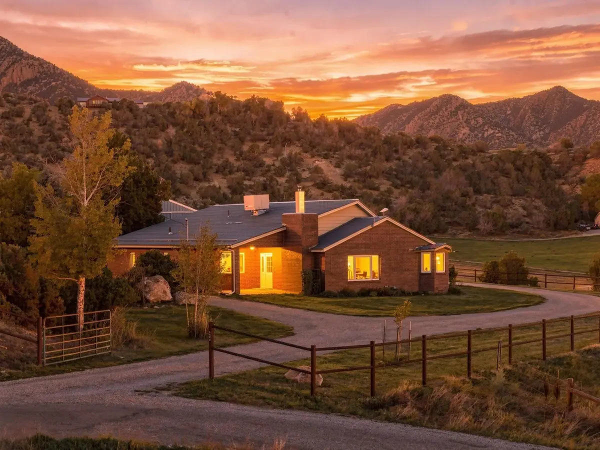 1073 County Road 260, Silt, CO 81652 - #1
