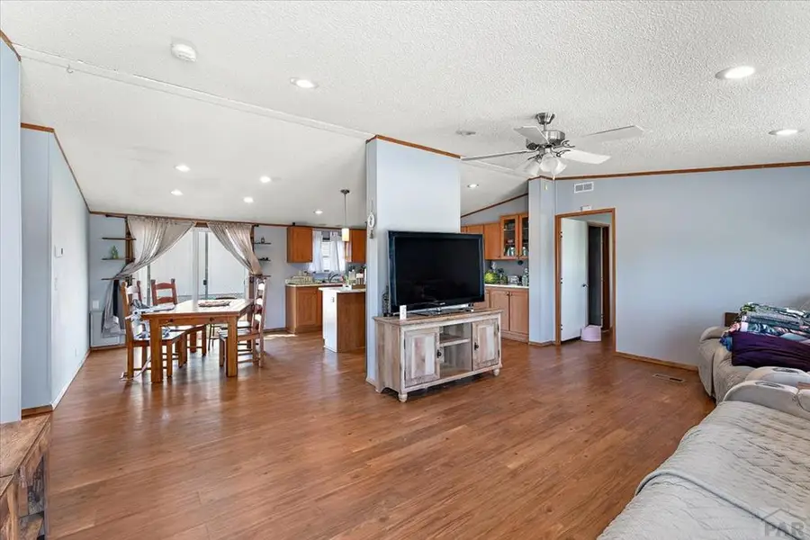 920 E 14th St, La Junta, CO 81050 - Image #3