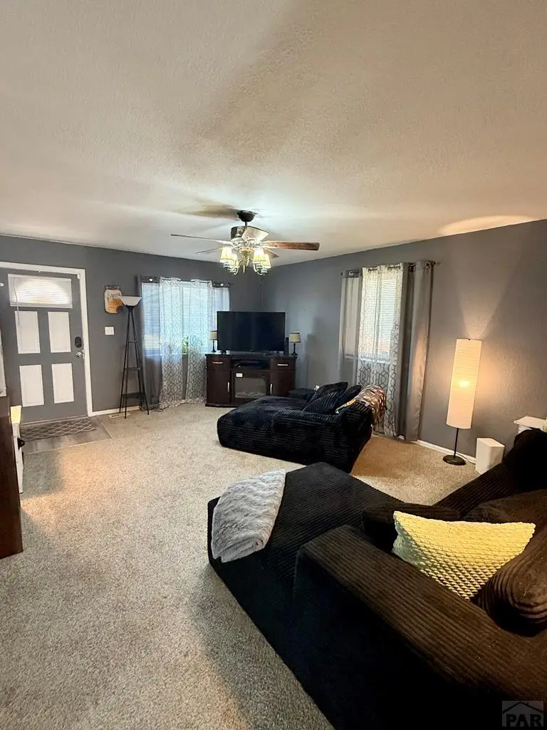 2423 W 19th St, Pueblo, CO 81003 - Image #2