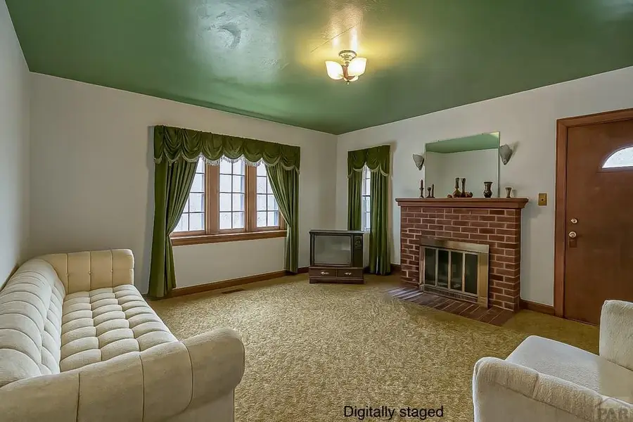 301 E 7th St, Walsenburg, CO 81089 - Image #2