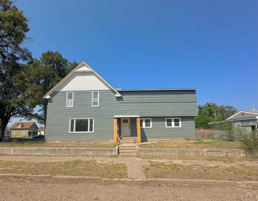 219 W 6th St, La Junta, CO 81050 - Image #2