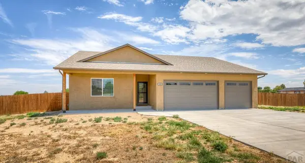 288 S Wiggins Dr, Pueblo West, CO 81007