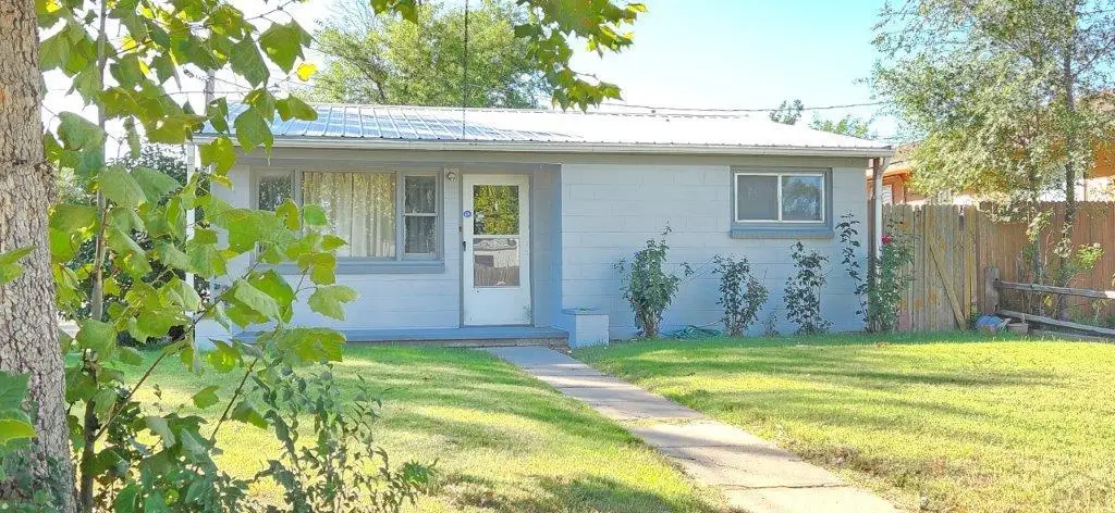 307 W Cedar St, Lamar, CO 81052 - Image #1